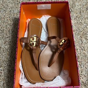 Tory Burch Mini Miller calf leather thong flip-flop sandal 9 US